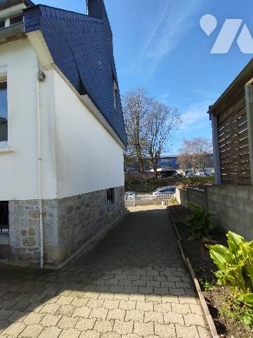 proche de l'HOPITAL de GUINGAMP