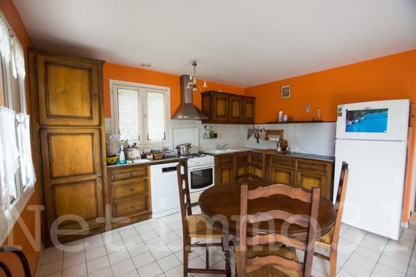 Maison avec terrasse et jardin
