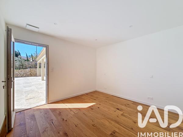 Maison à vendre 6 pièces 171 m² Nîmes