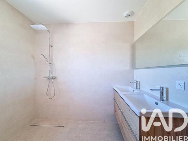 Maison à vendre 6 pièces 171 m² Nîmes