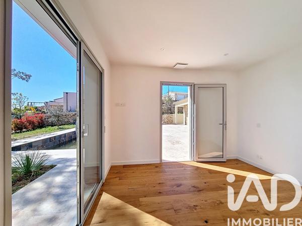 Maison à vendre 6 pièces 171 m² Nîmes