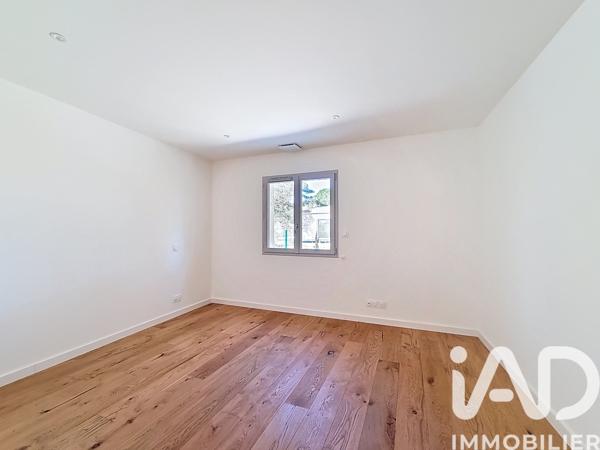 Maison à vendre 6 pièces 171 m² Nîmes
