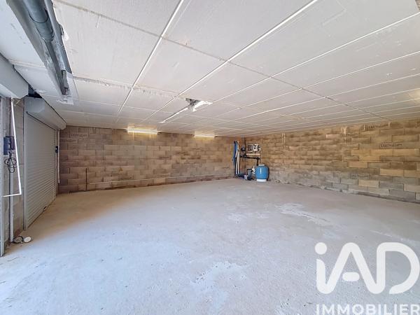 Maison à vendre 6 pièces 171 m² Nîmes