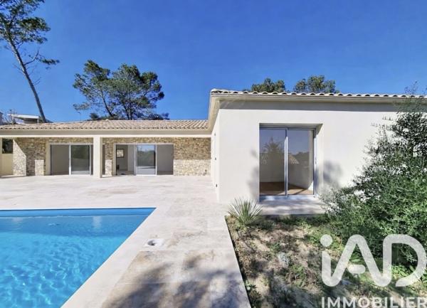 Maison à vendre 6 pièces 171 m² Nîmes
