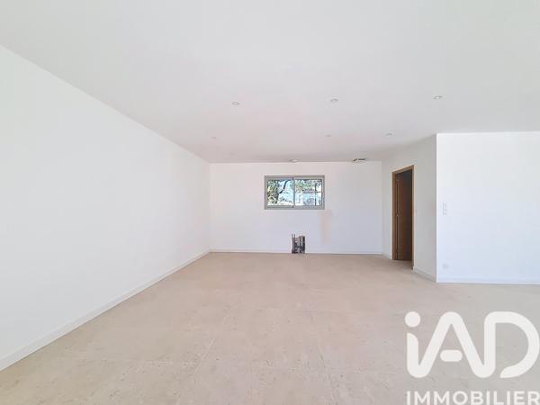 Maison à vendre 6 pièces 171 m² Nîmes