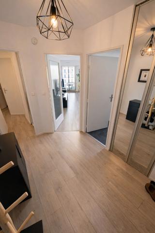 PUTEAUX : Appartement de 3 pièces de 75.53 m² avec balcon, cave et parking