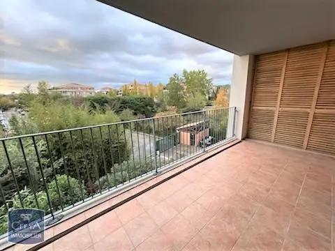 Appartement à louer 2 pièces 59m²