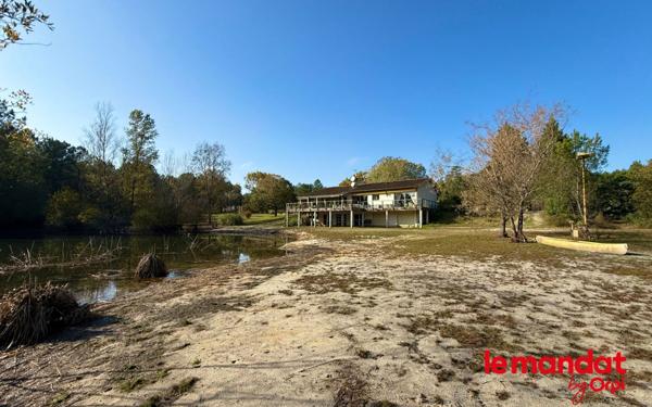 Maison à vendre    6 pièces •  Saint-Aubin-de-Médoc