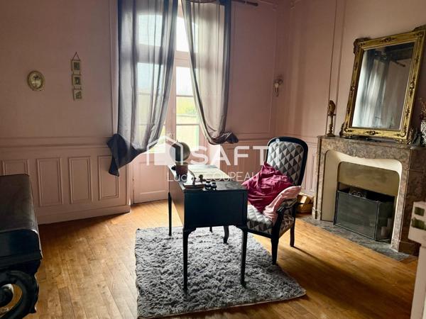 Maison de maître au bord de la rivière