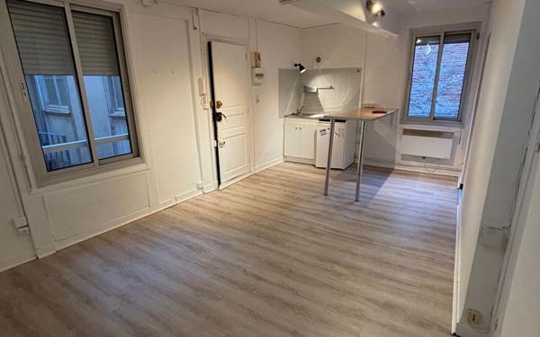 Appartement à vendre    2 pièces • 21,52 m2 Toulouse