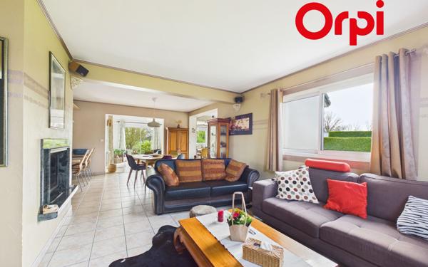 Maison à vendre    5 pièces •  Bernay