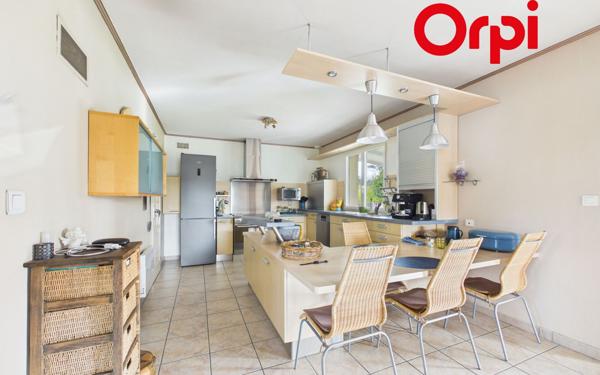 Maison à vendre    5 pièces •  Bernay