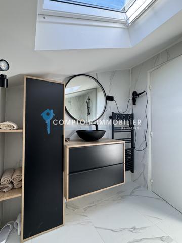Villa
                                                                                                                                                                                                                                                                                                                        6 pièce(s)                                                                                                                                                                                                          5 chambre(s)                                                                                                                                                                                                          262.7  m²
