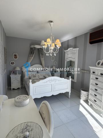 Villa
                                                                                                                                                                                                                                                                                                                        6 pièce(s)                                                                                                                                                                                                          5 chambre(s)                                                                                                                                                                                                          262.7  m²