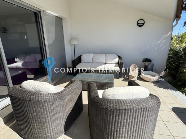 Villa
                                                                                                                                                                                                                                                                                                                        6 pièce(s)                                                                                                                                                                                                          5 chambre(s)                                                                                                                                                                                                          262.7  m²