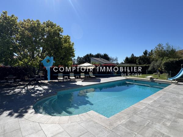 Villa
                                                                                                                                                                                                                                                                                                                        6 pièce(s)                                                                                                                                                                                                          5 chambre(s)                                                                                                                                                                                                          262.7  m²
