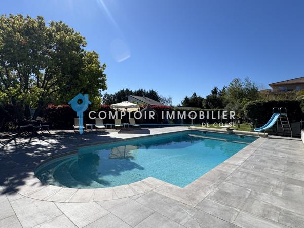 Villa
                                                                                                                                                                                                                                                                                                                        6 pièce(s)                                                                                                                                                                                                          5 chambre(s)                                                                                                                                                                                                          262.7  m²