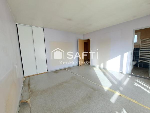 Un beau potentiel à personnaliser ! Maison 4 pièces jardin clos et garage.