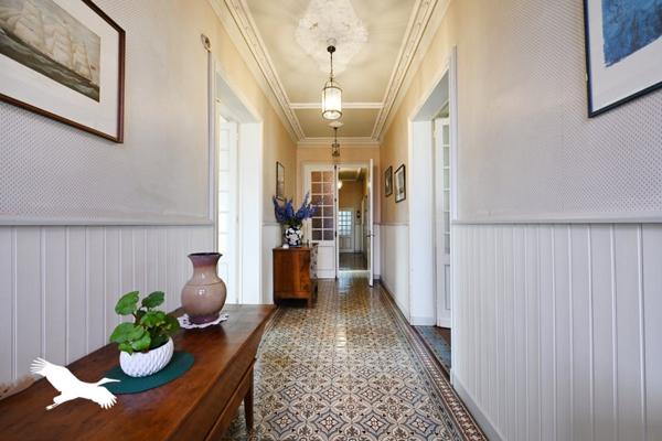 Maison à vendre |  Voeuil-et-Giget |  10 pièces | 357 m²