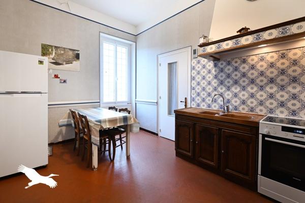 Maison à vendre |  Voeuil-et-Giget |  10 pièces | 357 m²