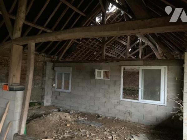 MARCONNELLE, Longère - Longère en cours de rénovation avec beau terrain comprenant:
Salle à man...