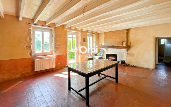 Maison à vendre    3 pièces •  Vallon-en-Sully