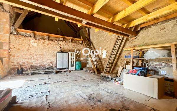 Maison à vendre    3 pièces •  Vallon-en-Sully