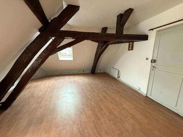Vente Appartement50 m² - 3 Pièces - SAINT AMAND MONTROND (18200)