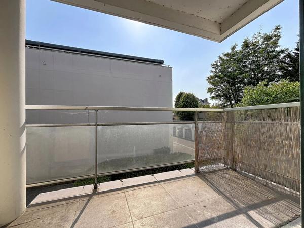 Vente                                                      Appartement
                        
                     2 pièces                      55 m2                     à Limeil-Brévannes