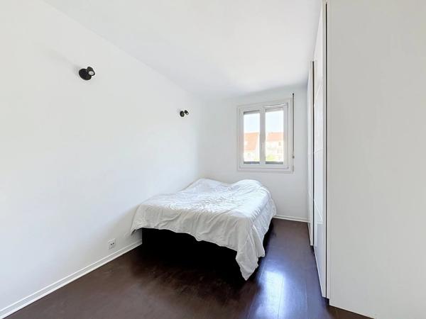 Vente                                                      Appartement
                        
                     2 pièces                      55 m2                     à Limeil-Brévannes