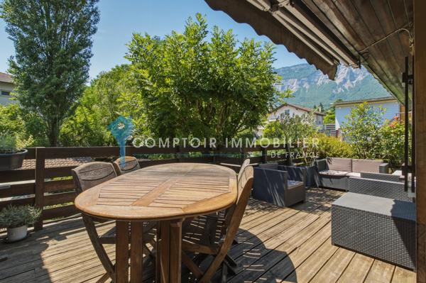 Duplex
                                                                                                                                                                                                                                                                                                                        5 pièce(s)                                                                                                                                                                                                          3 chambre(s)                                                                                                                                                                                                          107  m²