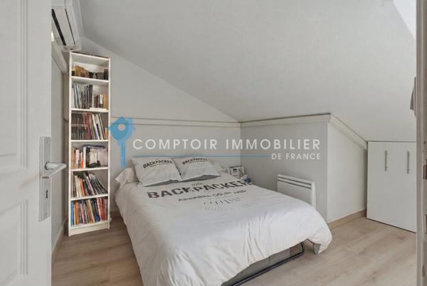 Duplex
                                                                                                                                                                                                                                                                                                                        5 pièce(s)                                                                                                                                                                                                          3 chambre(s)                                                                                                                                                                                                          107  m²