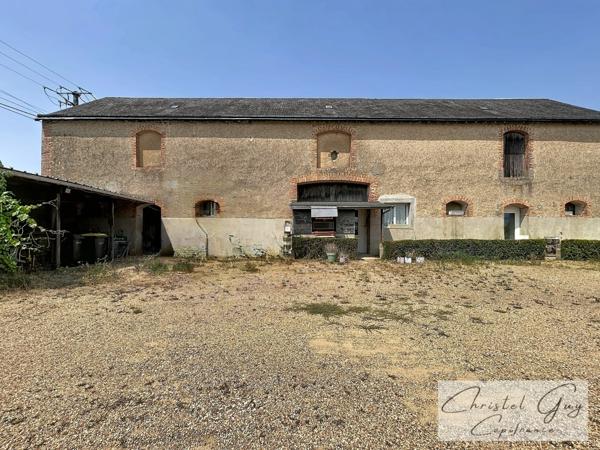 Sarthe (72), Propriété à vendre sur plus de 4 hectares, habitation et nombreuses dépendances et espaces de stockage, fort potentiel agricole, touristique ou artisanel