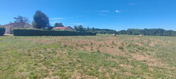 Terrain plat avec vue dégagée à Sigoulès ! Exclusivité Nestenn