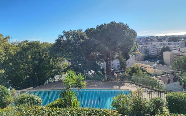 Appartement à vendre    3 pièces • 65 m2 Cagnes-sur-Mer