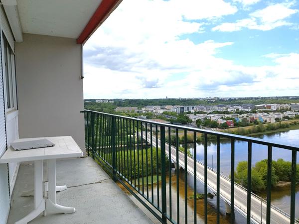 Appartement Rive du Cher - Tours T5 proximité tram, Fil Bleu, commerces, écoles