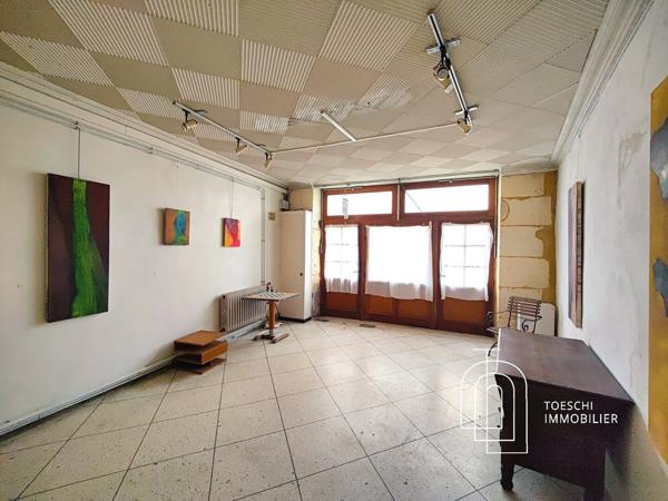 Authentique maison arlésienne avec atelier, patio et terrasse