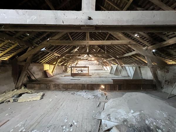 Sur la commune d’Iffendic, à moins de 10 minutes de Montfort Sur Meu et 30 minutes de Rennes.