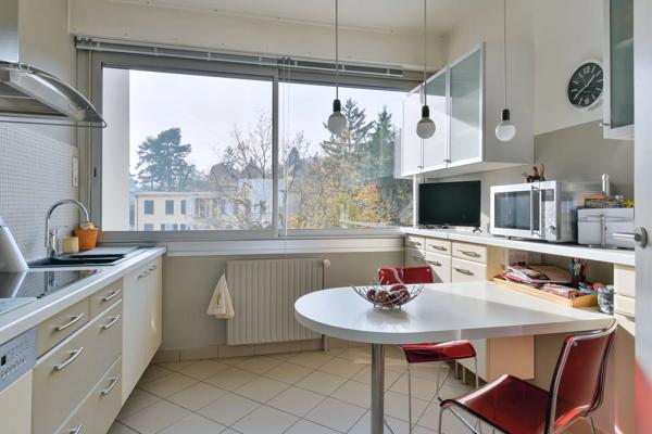 Sainte-Foy-les-Lyon - Appartement de 125 m2 - 3 chambres - Balcon