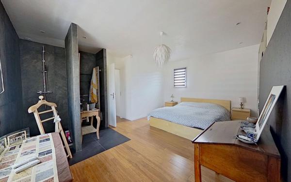 Maison à vendre    5 pièces •  Montanay