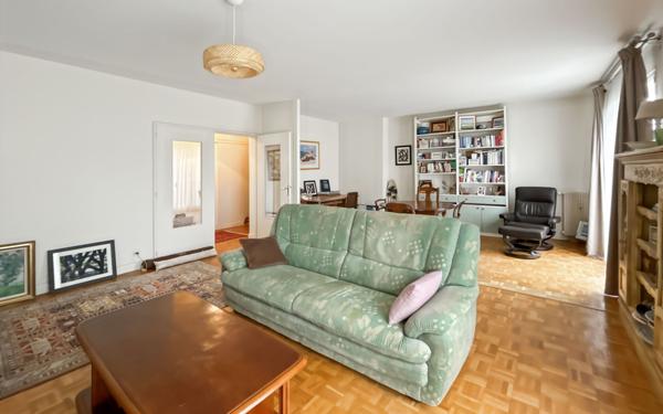 Appartement à vendre    3 pièces • 81,04 m2 Orléans