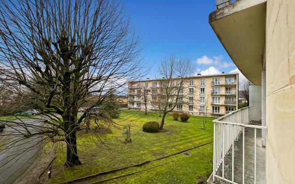 Appartement à vendre    3 pièces • 81,04 m2 Orléans