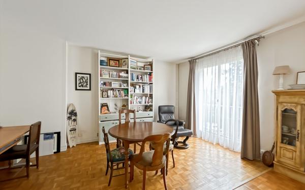 Appartement à vendre    3 pièces • 81,04 m2 Orléans