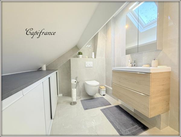 Maison à vendre 7 pièces 5 chambres, 3 salles d'eau, 3 wc....