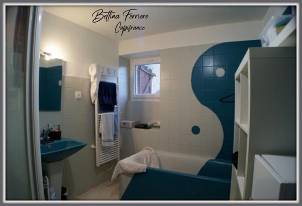 🏡 Maison en pierre rénovée avec dépendances et jardin clos