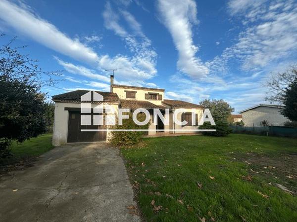 Location Maison 4 pièces 99 m² - 82 avenue des Anciens Combattants d'Afrique du Nord Sainte Livrade Sur Lot 47110