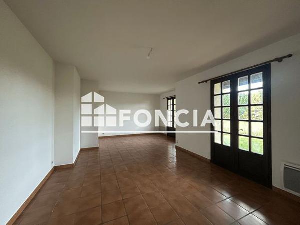 Location Maison 4 pièces 99 m² - 82 avenue des Anciens Combattants d'Afrique du Nord Sainte Livrade Sur Lot 47110