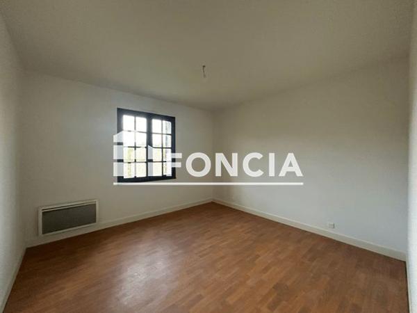 Location Maison 4 pièces 99 m² - 82 avenue des Anciens Combattants d'Afrique du Nord Sainte Livrade Sur Lot 47110