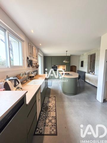Maison à vendre 11 pièces 212 m² Beaufort-en-Anjou
