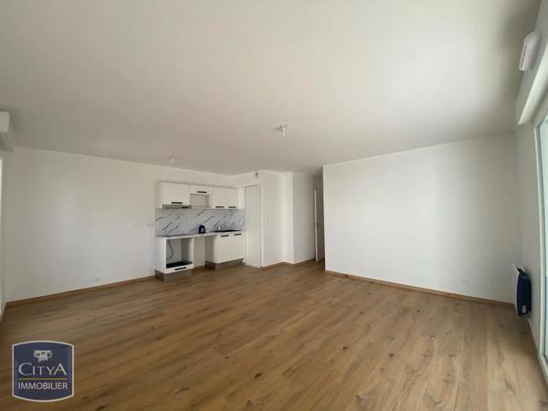 Appartement à louer 3 pièces 65.76m² Lucé (28110)